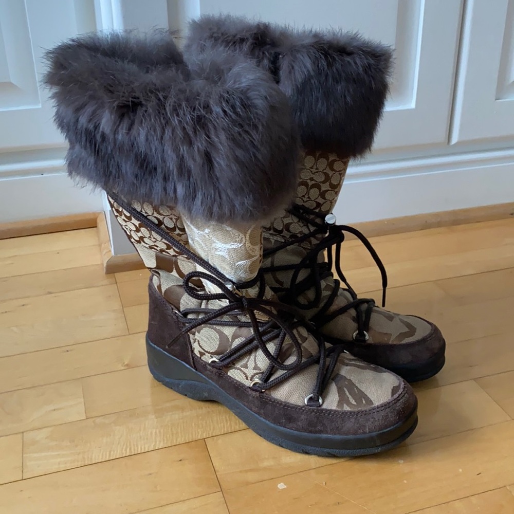 Coach furry winter boots size 8